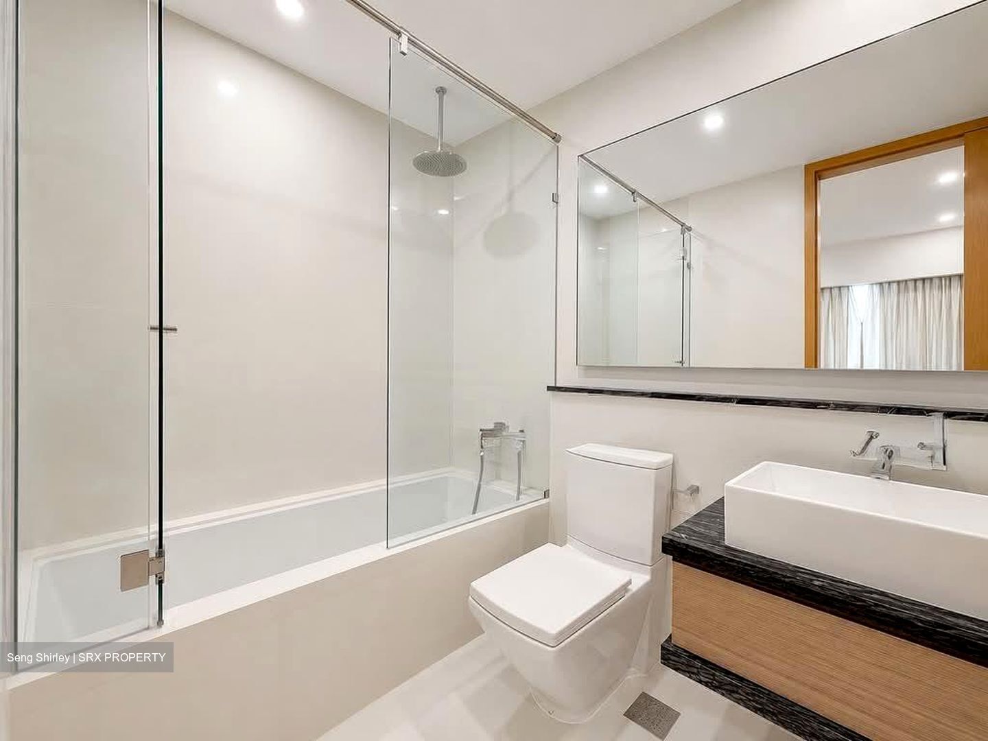 Marina Bay Residences (D1), Condominium #581388531